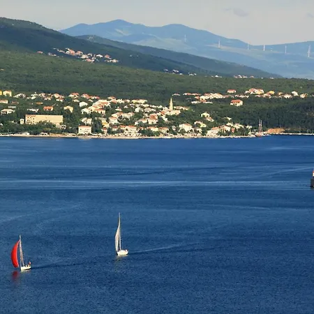 아파트 With Wifi Jadranovo, Crikvenica - 3237 자드라보노