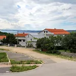 Apartment With Wifi Jadranovo, Crikvenica - 3237 *
