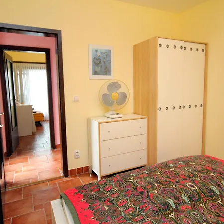 Apartamento With Wifi Jadranovo, Crikvenica - 3237 *
